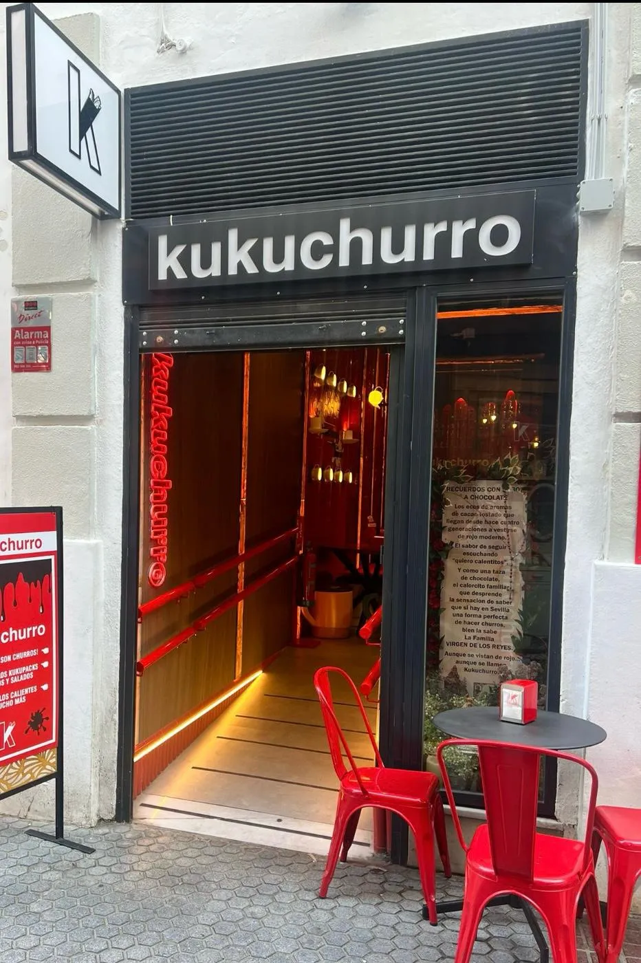 Fachada de Kukuchurro Regina